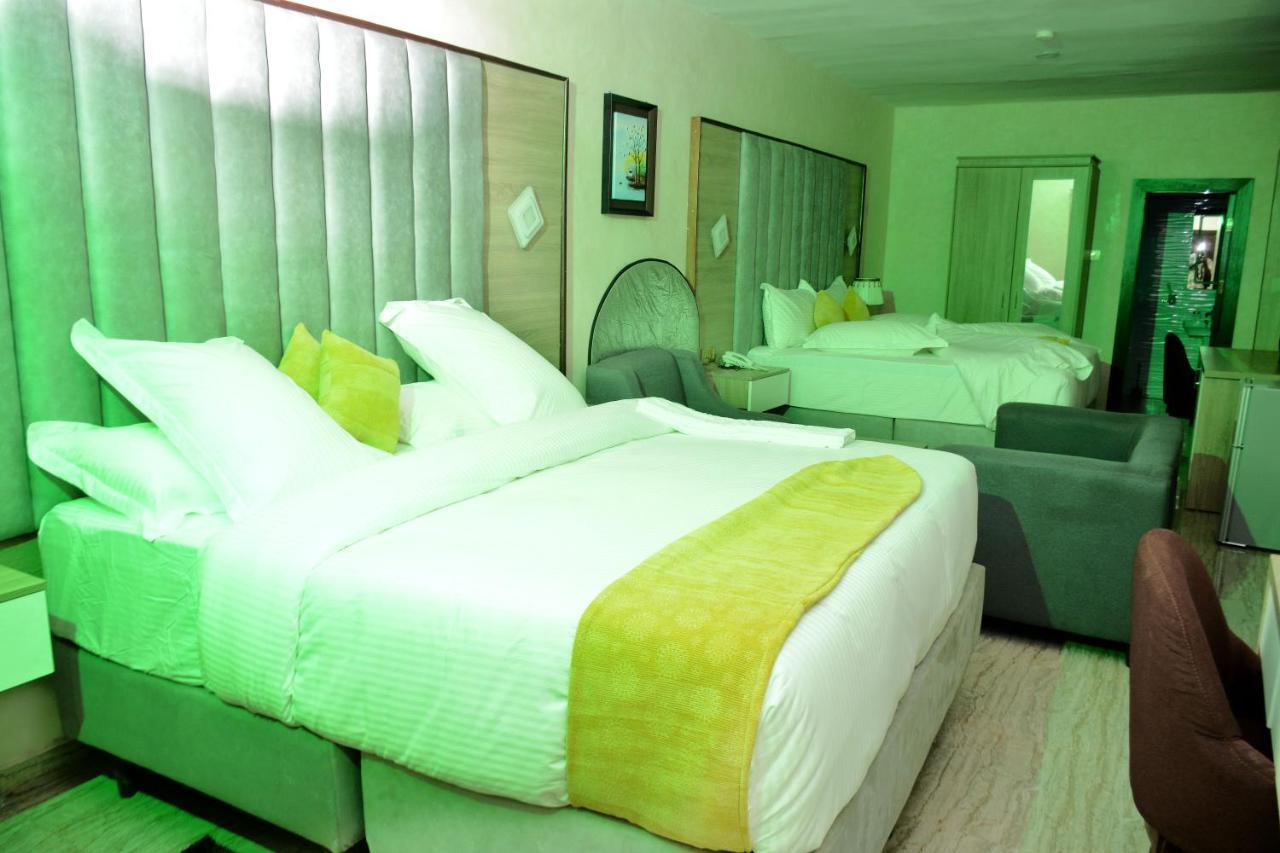 Vacation Villa Hotels And Suites 阿沙巴 外观 照片
